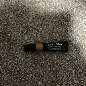 High coverage concealer corrector, shade number clove 13